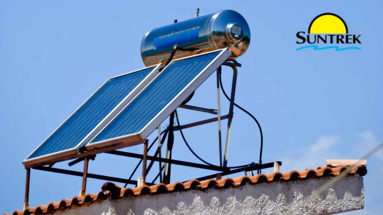Solar water heating system with collector panels