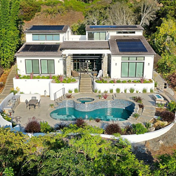 Rooftop solar panels installed by Suntrek Solar